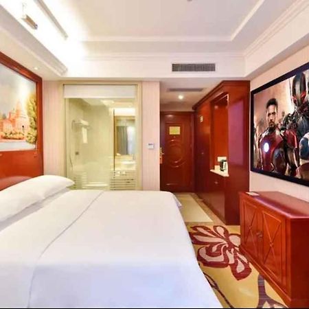 Vienna Hotel Shenzhen Baoneng City Plaza Exteriér fotografie